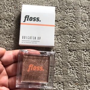 Floss. Brighten Up Highlighter 4g in SUNSET